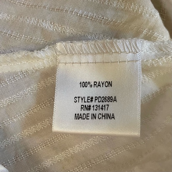 Francesca’s Alya White Blouse Boho Peasant Style Peplum Top Size XS - Picture 9 of 10